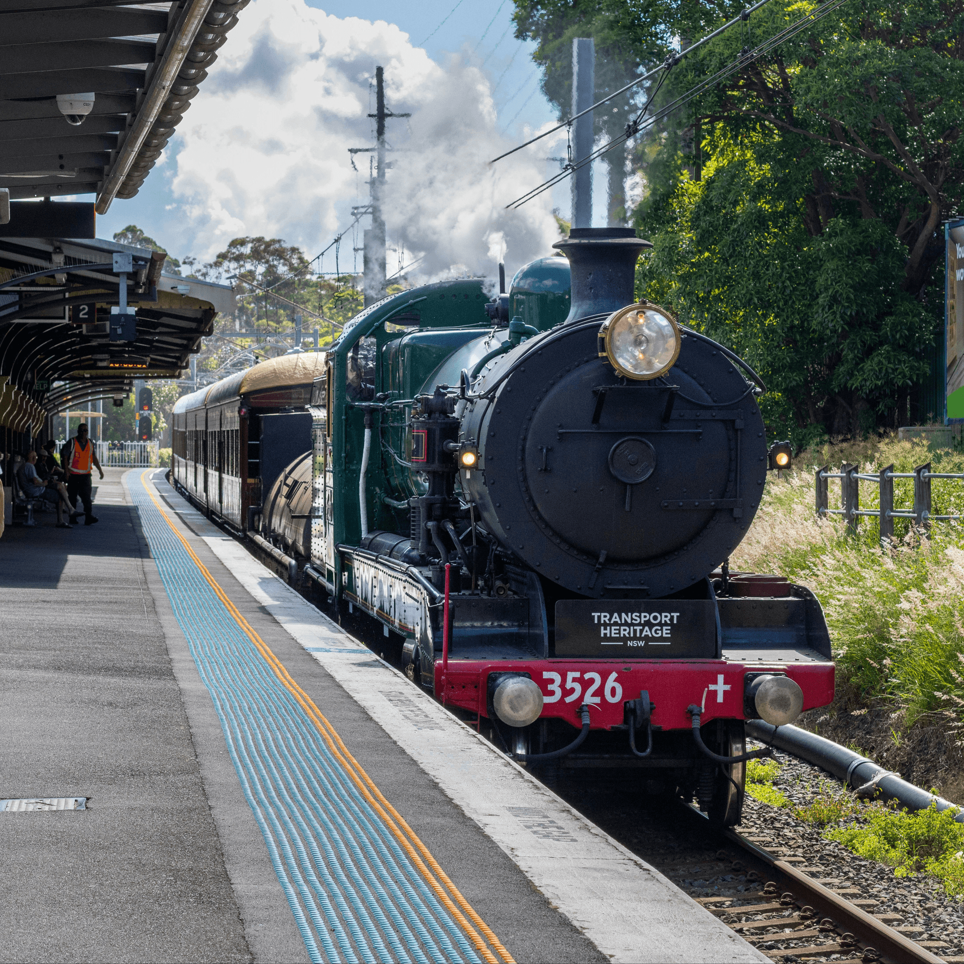 Melbourne Premium Small Group 4 Day Tour - MEL4DSG (Max 14 Pax/Private Airport Transfer/Puffing Billy Railway/Phillip Island/Great Ocean Road)
